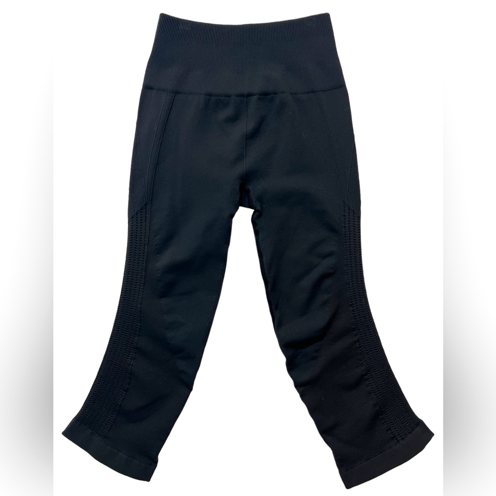 Lululemon Cropped Compression Leggings - Size 2